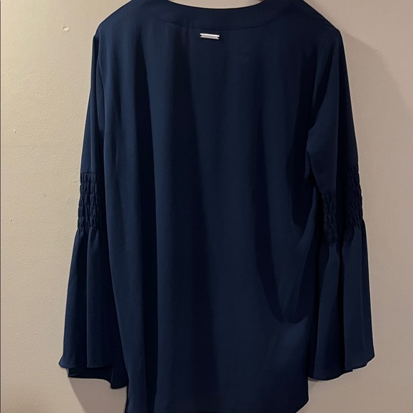 Elegant Navy Blue Women's Top - Picture 7 of 10